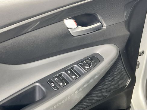Used 2023 Hyundai Santa Fe SEL image 18