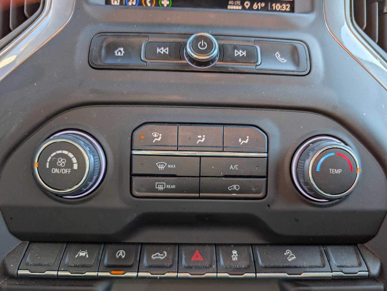 Used 2023 Chevrolet Silverado 1500 Custom Trail Boss w/ LPO, Dark Essentials Package AWD/4WD image 19
