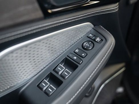 Used 2023 Acura MDX SH-AWD w/ Advance Package image 31