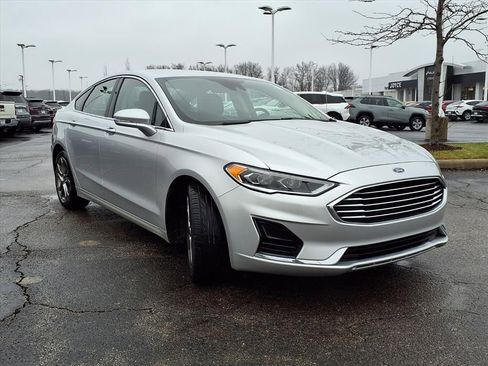 Used 2019 Ford Fusion SEL image 27