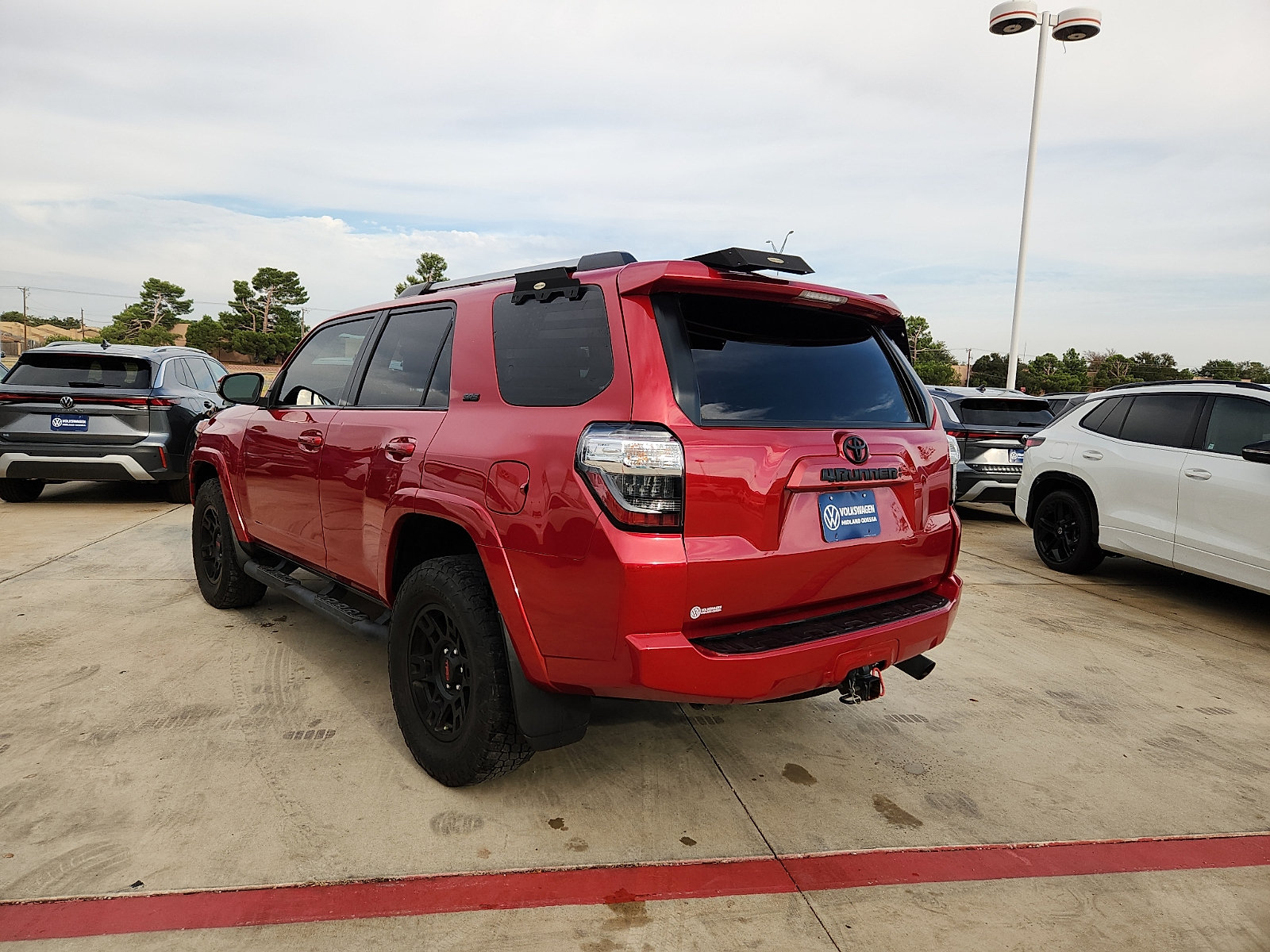 Used 2024 Toyota 4Runner SR5 Premium w/ Moonroof Package AWD/4WD image 4