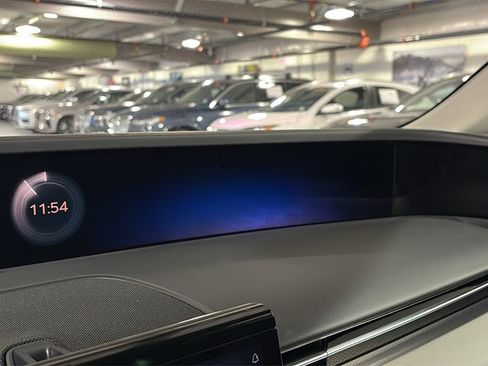 Used 2025 Lincoln Nautilus Premier w/ Equipment Group 102A image 21