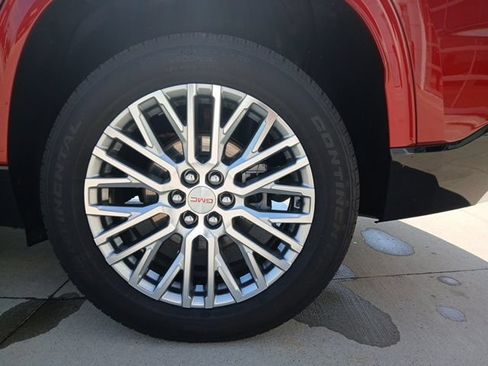 Used 2024 GMC Acadia Denali w/ LPO, Floor Liner Package AWD/4WD image 9