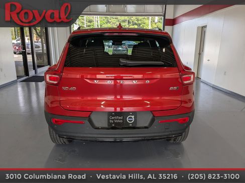 Certified 2024 Volvo XC40 B5 Plus w/ Protection Package Premier image 3