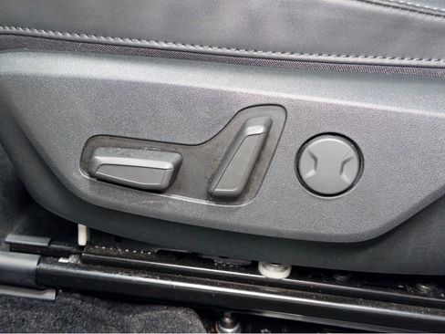 Used 2023 Kia Niro Wave FWD image 6