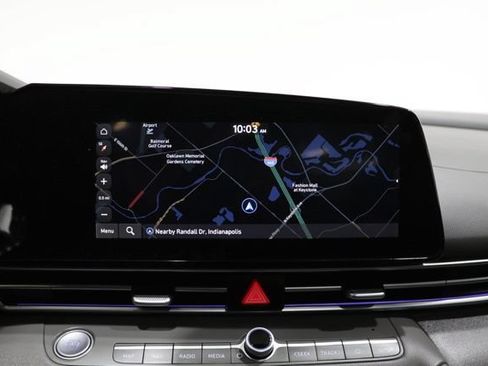 Used 2025 Hyundai Elantra SEL FWD image 19
