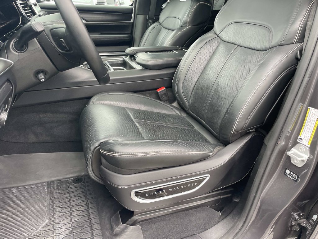 Used 2025 Jeep Grand Wagoneer Series II Obsidian w/ Quick Order Packagew 28T AWD/4WD image 41