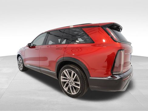 Certified 2026 Cadillac Vistiq Sport w/ LPO, Floor Liner Package AWD/4WD image 2
