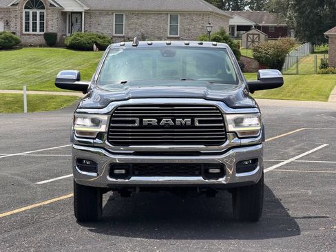 Used 2019 RAM 3500 Laramie AWD/4WD image 2