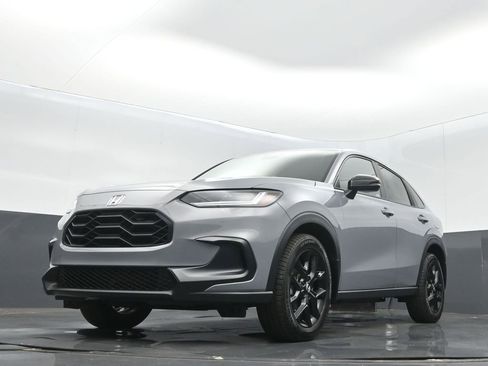 Certified 2024 Honda HR-V Sport image 8