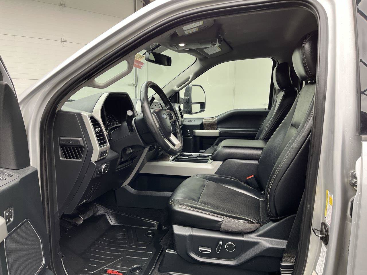 Used 2019 Ford F250 Lariat AWD/4WD image 3