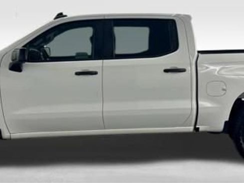 Used 2023 Chevrolet Silverado 1500 Custom image 5