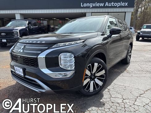 New 2026 Mitsubishi Outlander LE FWD image 1