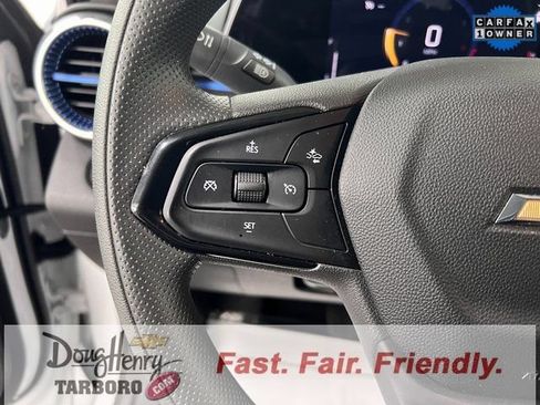 Used 2025 Chevrolet Trax LT FWD image 50