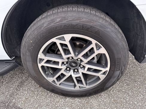 Used 2025 Ford Expedition Active AWD/4WD image 20