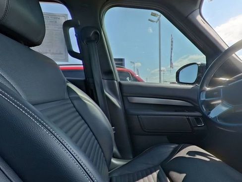 Used 2021 Land Rover Discovery S R-Dynamic AWD/4WD image 35