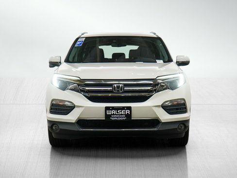 Used 2018 Honda Pilot Touring image 8