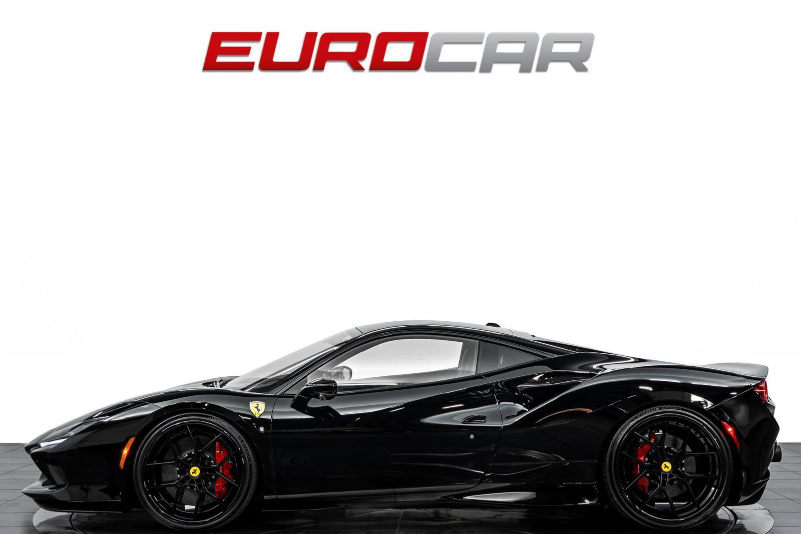 Used 2021 Ferrari F8 Tributo RWD image 2