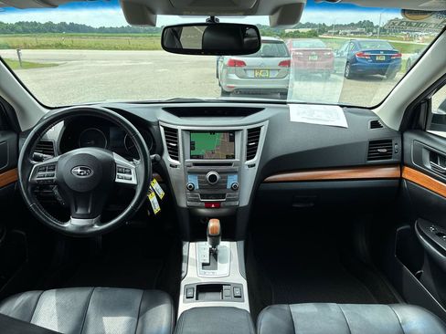 Used 2014 Subaru Outback 2.5i Limited AWD/4WD image 12