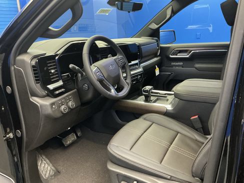 New 2026 Chevrolet Silverado 1500 High Country w/ Midnight Edition image 12