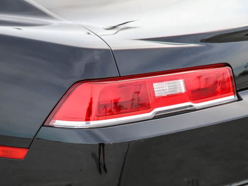 Used 2015 Chevrolet Camaro LS RWD image 9