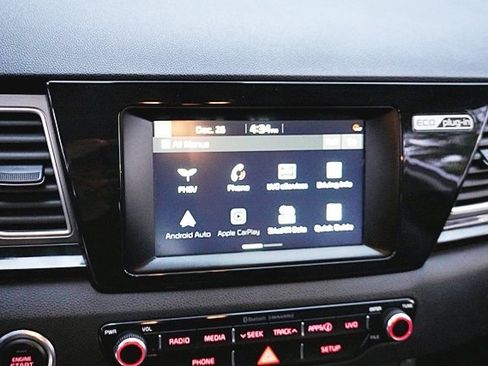 Used 2019 Kia Niro EX image 25