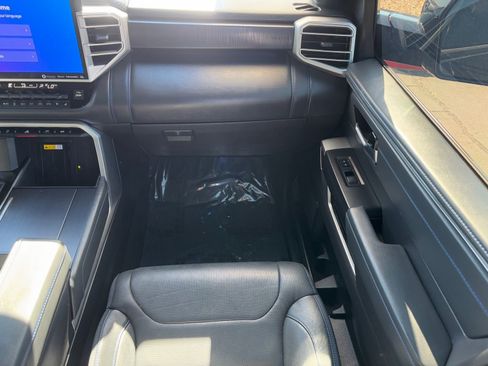 Certified 2023 Toyota Sequoia Platinum image 16