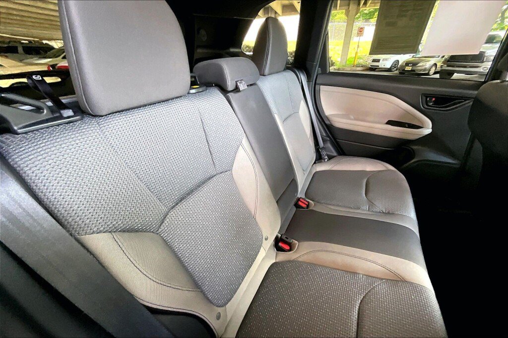 Used 2026 Subaru Forester Premium AWD/4WD image 16