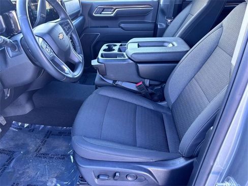 Used 2025 Chevrolet Silverado 1500 LT image 10