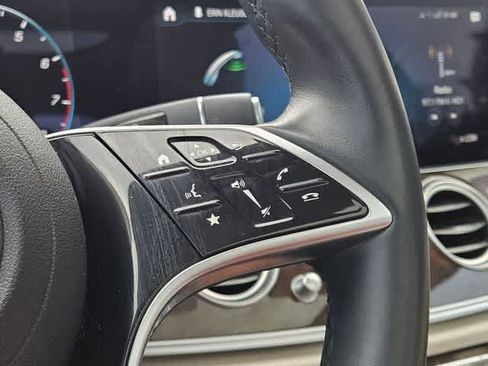 Used 2022 Mercedes-Benz E 350 Sedan image 25