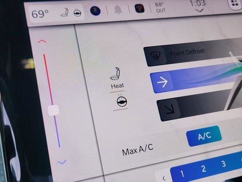 Certified 2025 Jeep Grand Cherokee Limited w/ Black Appearance Package image 26