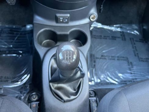 Used 2019 Nissan Versa SV FWD image 15