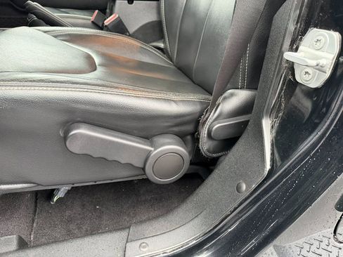 Used 2017 Jeep Wrangler Unlimited Sahara w/ Max Tow Package image 14