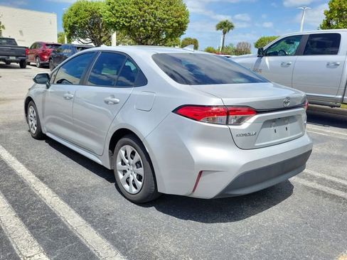 Used 2023 Toyota Corolla LE image 4