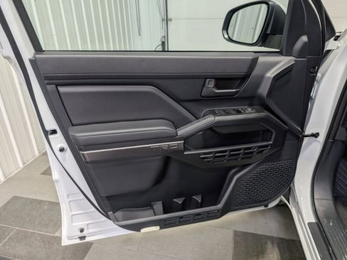 Used 2025 Toyota 4Runner TRD Sport image 12