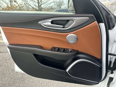 Used 2018 Alfa Romeo Giulia Ti Sport w/ Quick Order Package 22S Sport image 23