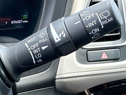 Used 2022 Honda HR-V EX-L image 13