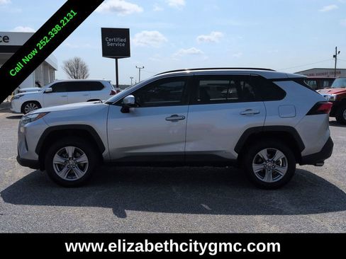 Used 2022 Toyota RAV4 XLE w/ Convenience Package AWD/4WD image 8