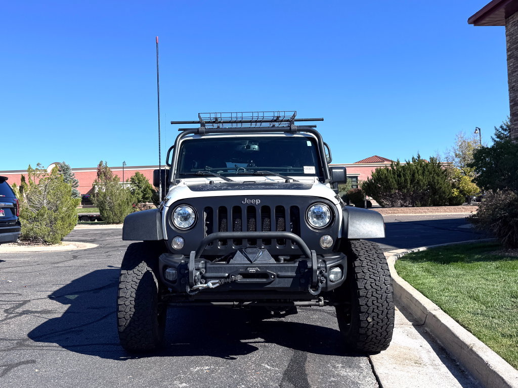 Used 2017 Jeep Wrangler Unlimited Sport AWD/4WD image 3
