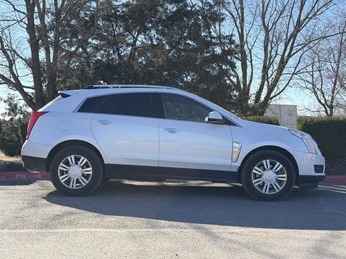 Used 2014 Cadillac SRX Luxury w/ Driver Awareness Package image 2