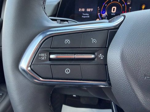 Used 2025 Chevrolet Suburban High Country AWD/4WD image 21
