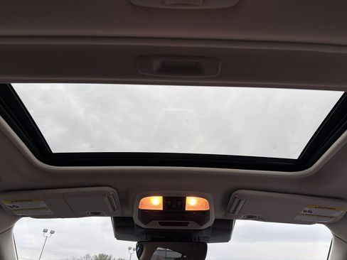 Certified 2025 Subaru Crosstrek 2.0i Premium image 22