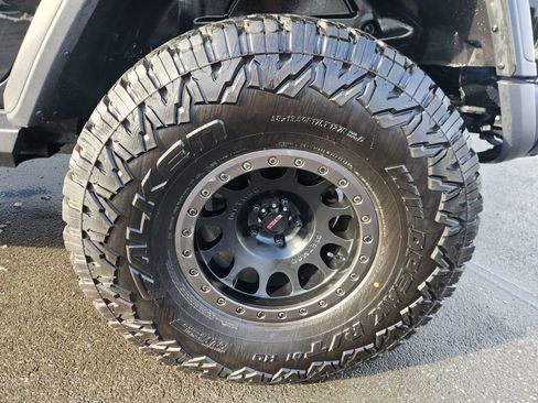 Used 2019 Jeep Wrangler Unlimited Sport S image 22