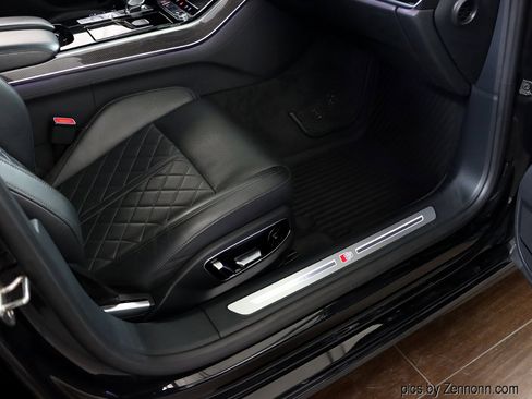 Used 2020 Audi S8 L w/ S8 Executive Package image 37