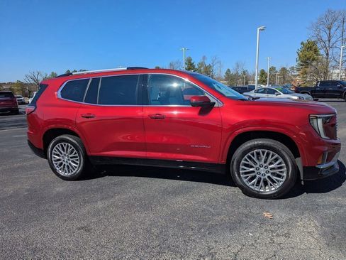Used 2025 GMC Acadia Denali w/ LPO, Floor Liner Package FWD image 9