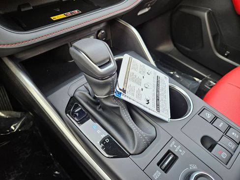New 2025 Toyota Highlander XSE image 27
