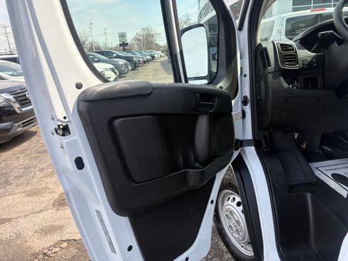Used 2025 RAM ProMaster 3500 w/ Convenience Group FWD image 10