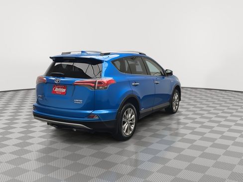 Used 2018 Toyota RAV4 Limited w/ Advanced Technology Package AWD/4WD image 39