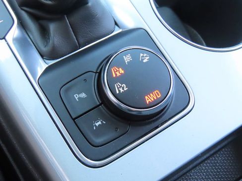 Used 2022 Chevrolet Blazer LT AWD/4WD image 45