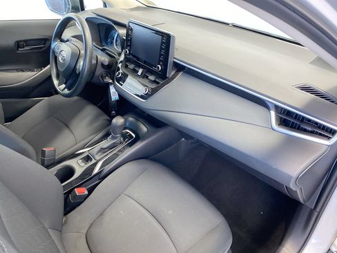 Used 2022 Toyota Corolla LE FWD image 29